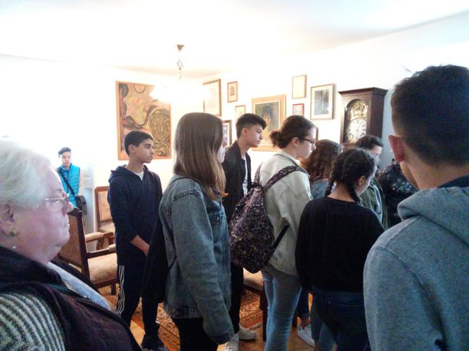 Alumnado de galego no IES Cañada Blanch de Londres visitou a Casa-Museo 