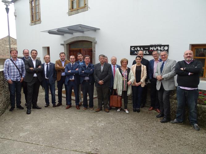 A executiva da FEGAMP visitou o 18 de maio a Casa-Museo e celebrou unha reunión de traballo no auditorio