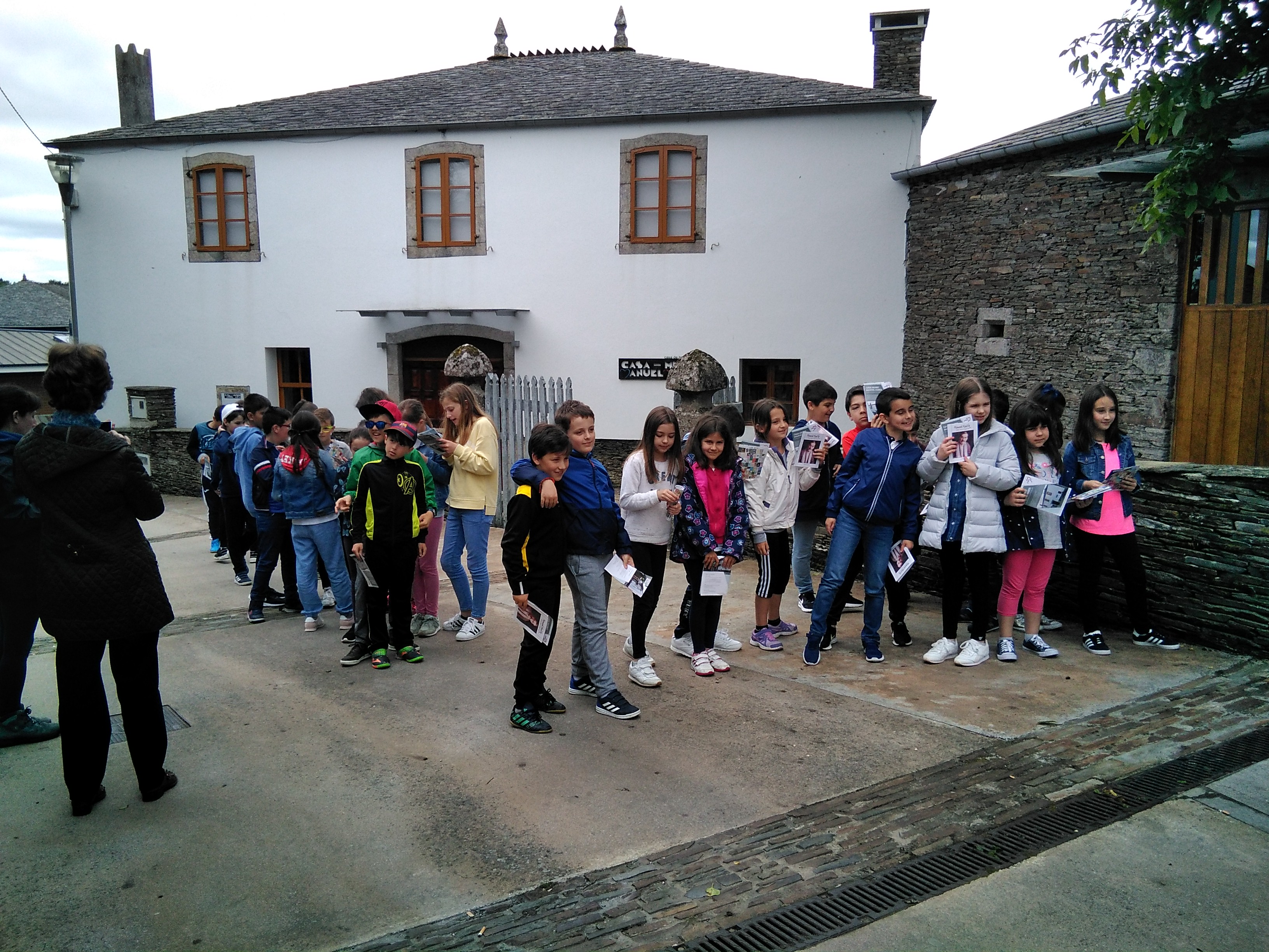 O CEIP Canosa-Rus quixo celebrar o 50 aniversario d'Os soños na gaiola visitando a Casa-Museo Manuel María