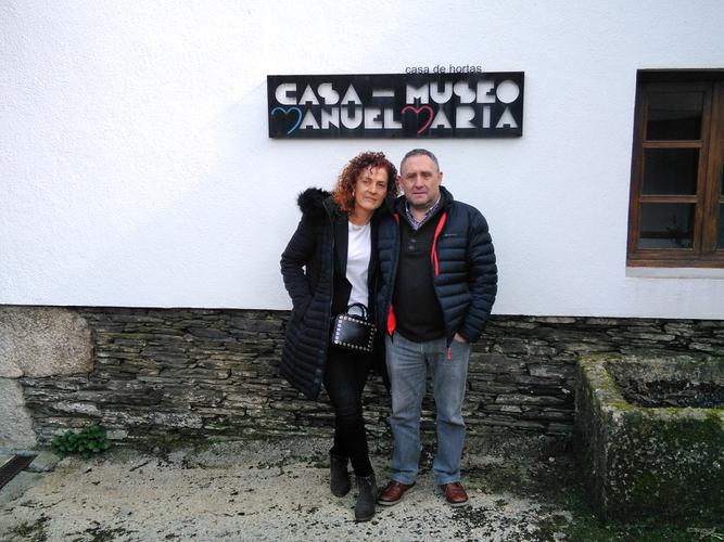 Belén e Miguel pasaron unha mañá do domingo descubrindo a casa natal de Manuel María