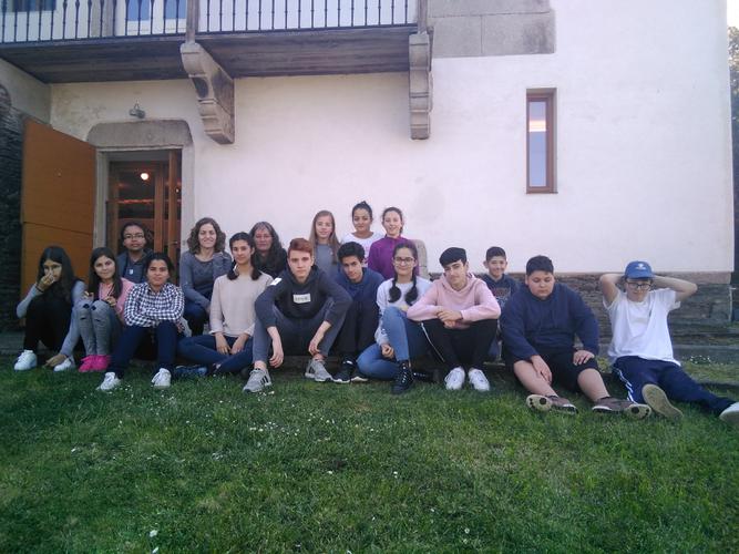 O Clube de Lectura do CPI de Cea veu coñecer o autor de Cantigueiro de Orcellón