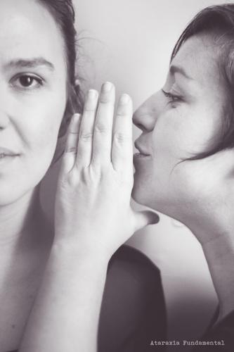 Faia Díaz e Vero Rilo, APATACÓN, actuarán este sábado na Casa-Museo Manuel María