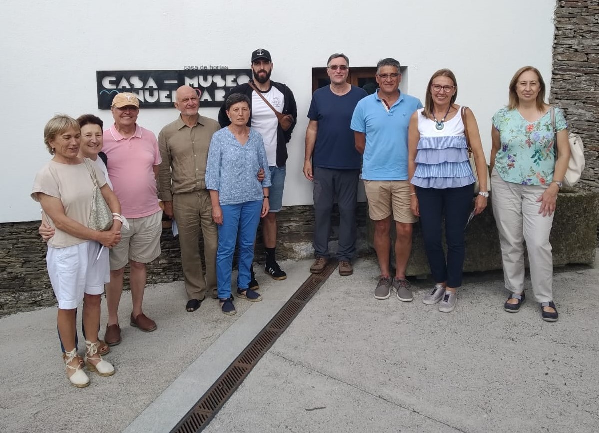 A visita da casa natal de Manuel María foi a actividade escollida por esta familia para o último sábado do mes de xullo