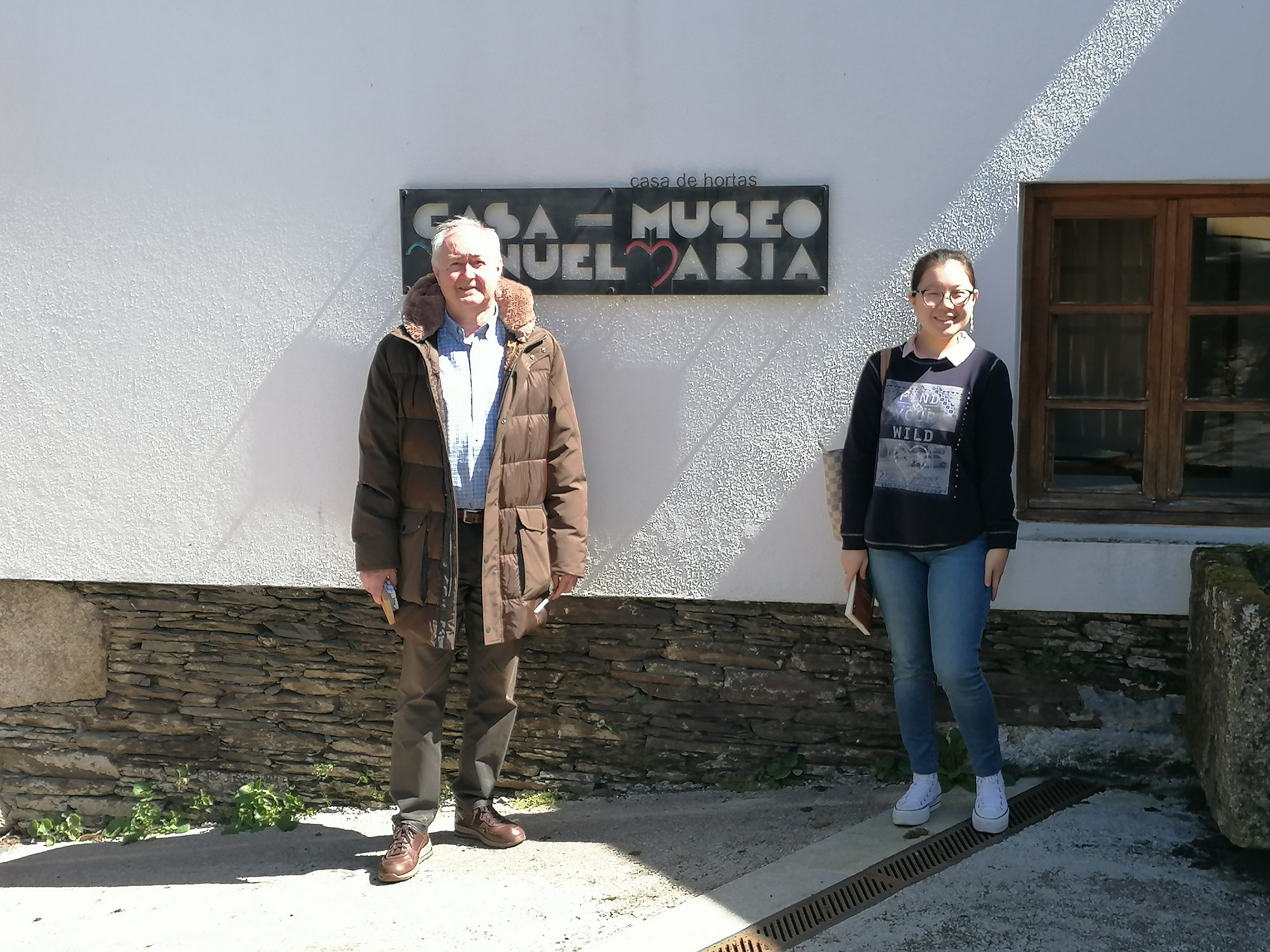 Pedro e Paula viñeron desde A Coruña para coñecer a Casa-Museo de Manuel María