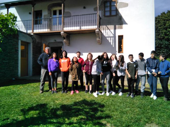 O IES Neira Vilas de Perillo-Oleiros, o IES de Rábade e o IES Otero Pedraio da Coruña visitaron a Casa-Museo estes días